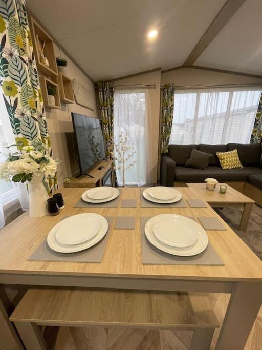 Brand New 6 Berth Holiday Home 塞尔西 外观 照片